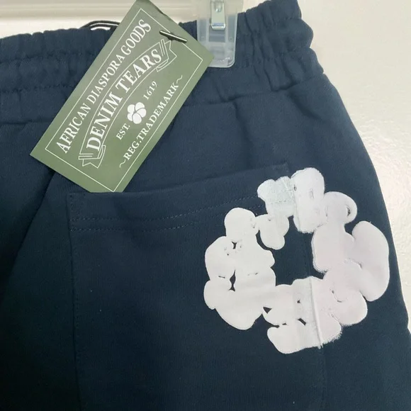 Denim Tears Black Cotton Wreath Shorts Size L NWT